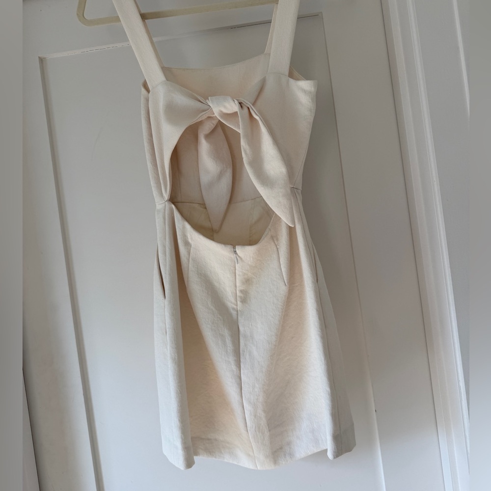 Aritzia Wilfred Tie-Front Cream Women's Top Dress